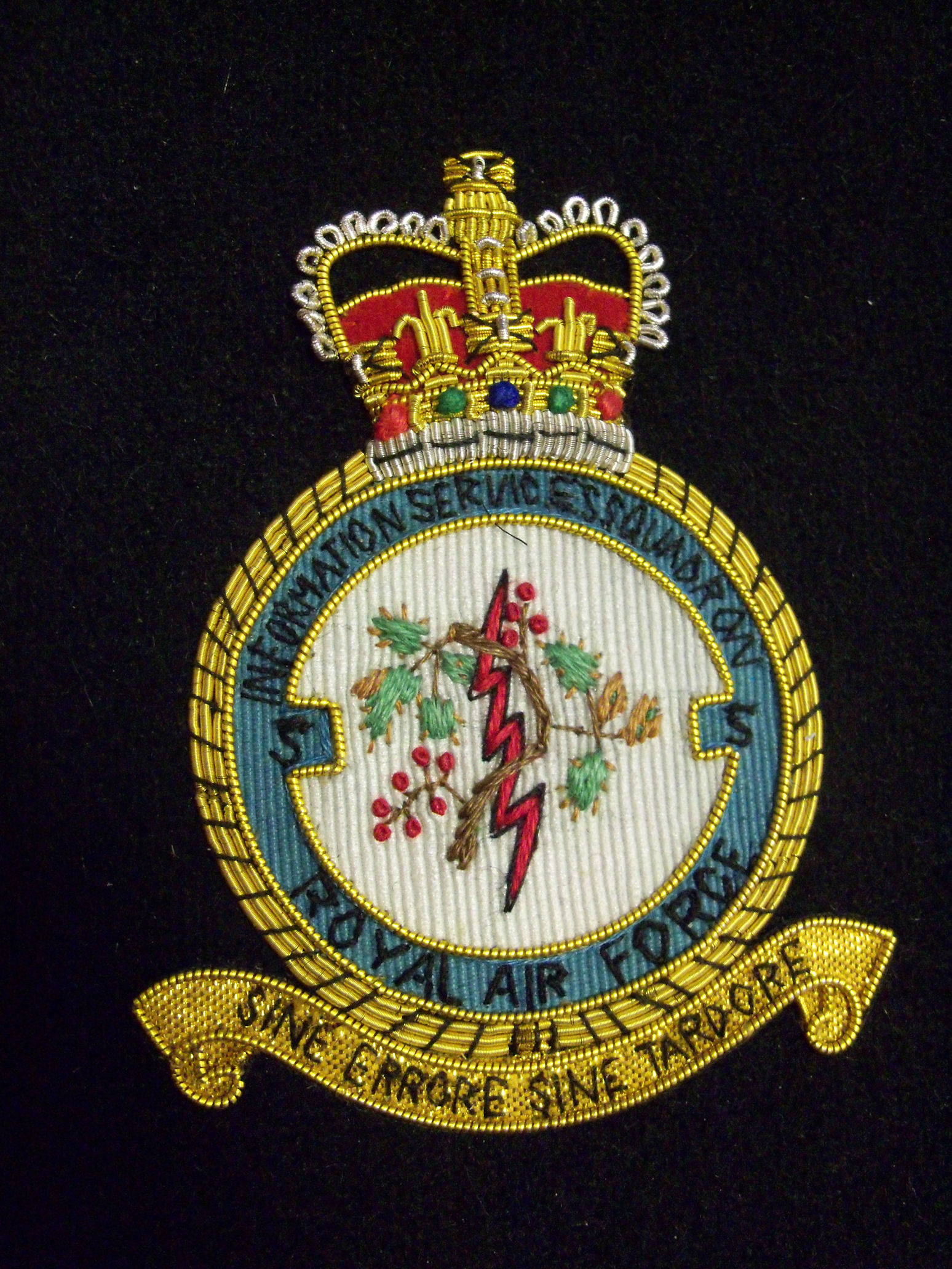 Small Embroidered Badge - 5 Sqn